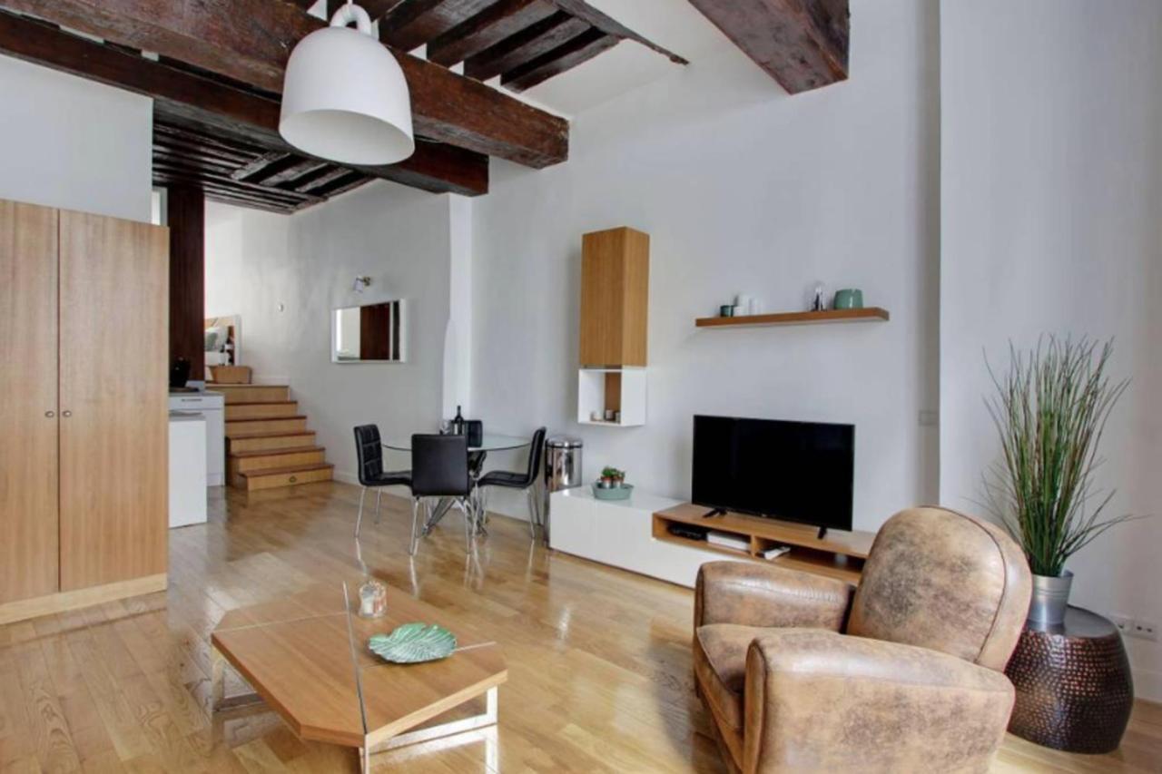 شقة باريس  في Luminous Loft In Saint-Germain Des Pres المظهر الخارجي الصورة